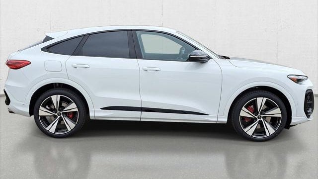 2026 Audi SQ5 Sportback quattro Premium Plus TFSI