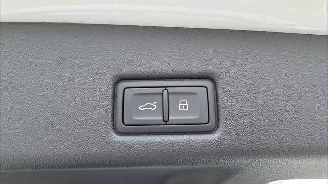 2026 Audi SQ5 Sportback quattro Premium Plus TFSI