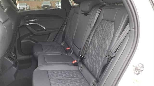 2026 Audi SQ5 Sportback quattro Premium Plus TFSI