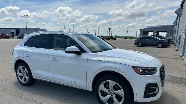 2021 Audi Q5 quattro Premium Plus 45 TFSI