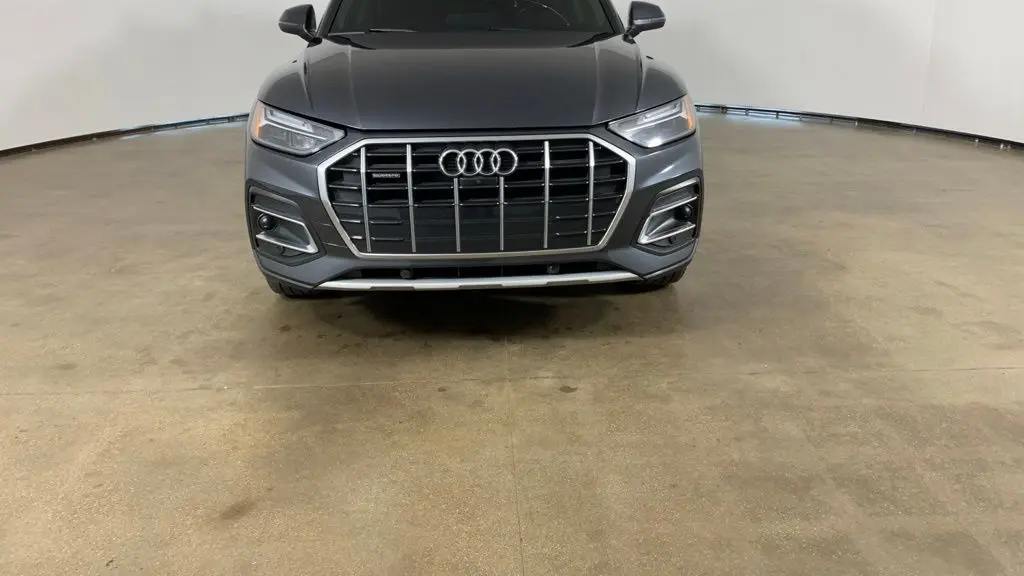 2023 Audi Q5 quattro Premium Plus 40 TFSI