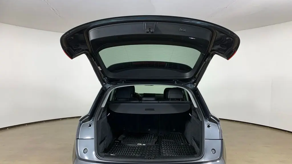 2023 Audi Q5 quattro Premium Plus 40 TFSI