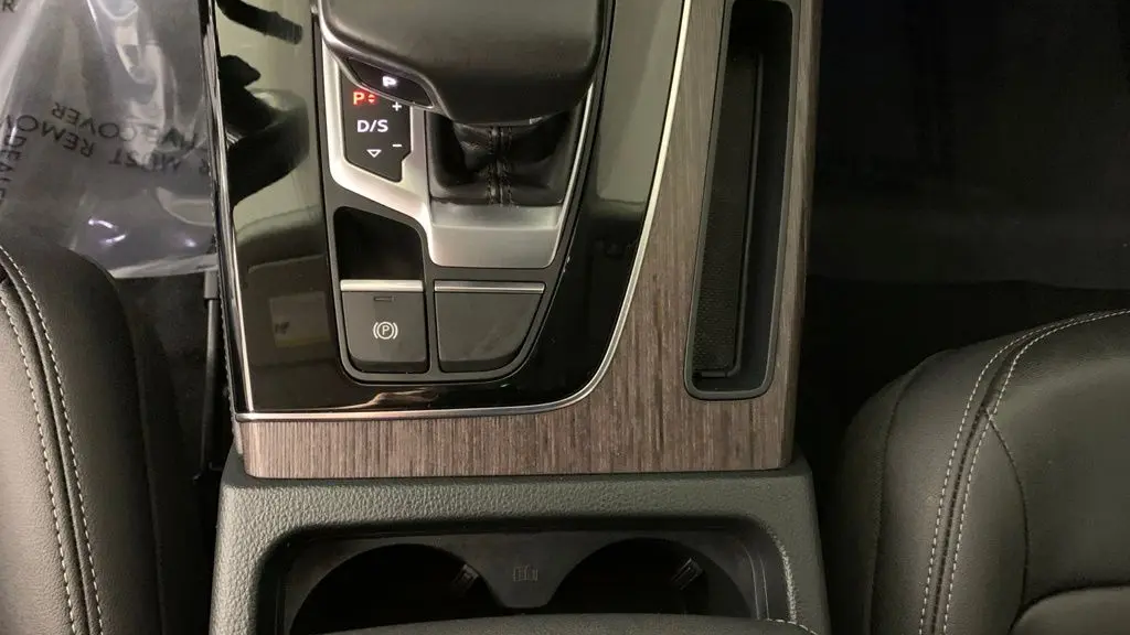 2023 Audi Q5 quattro Premium Plus 40 TFSI