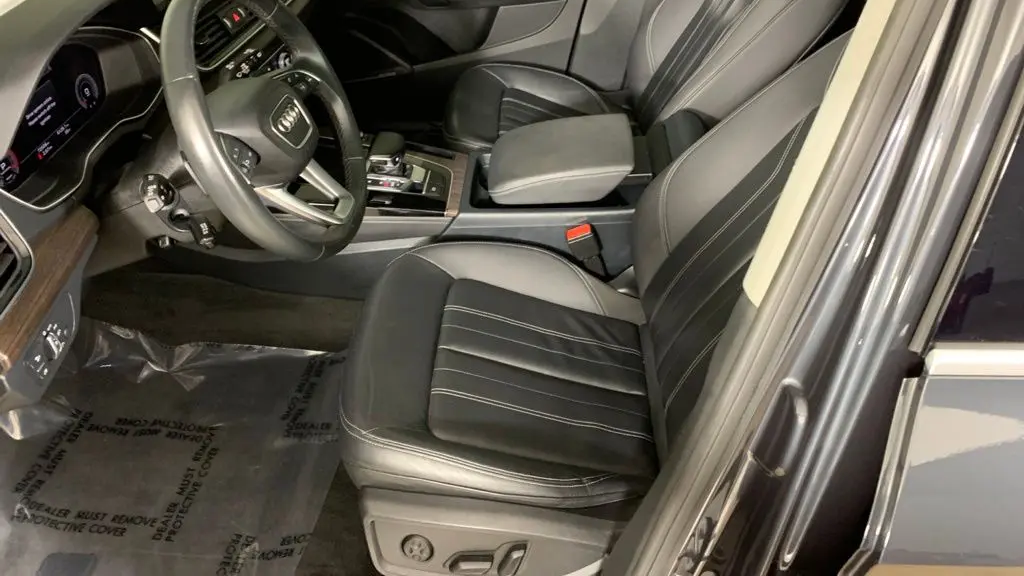 2023 Audi Q5 quattro Premium Plus 40 TFSI