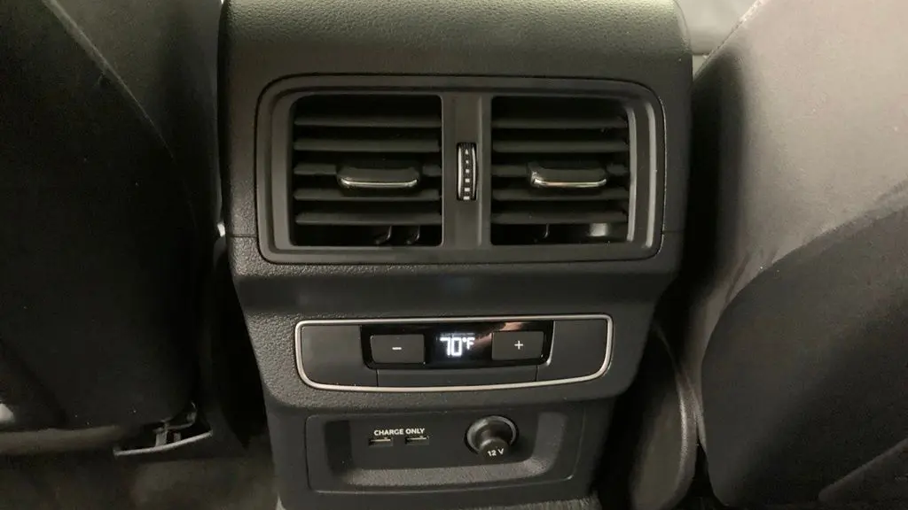 2023 Audi Q5 quattro Premium Plus 40 TFSI