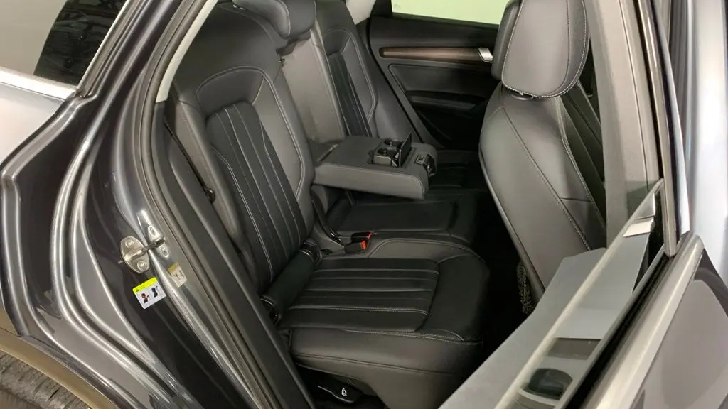 2023 Audi Q5 quattro Premium Plus 40 TFSI