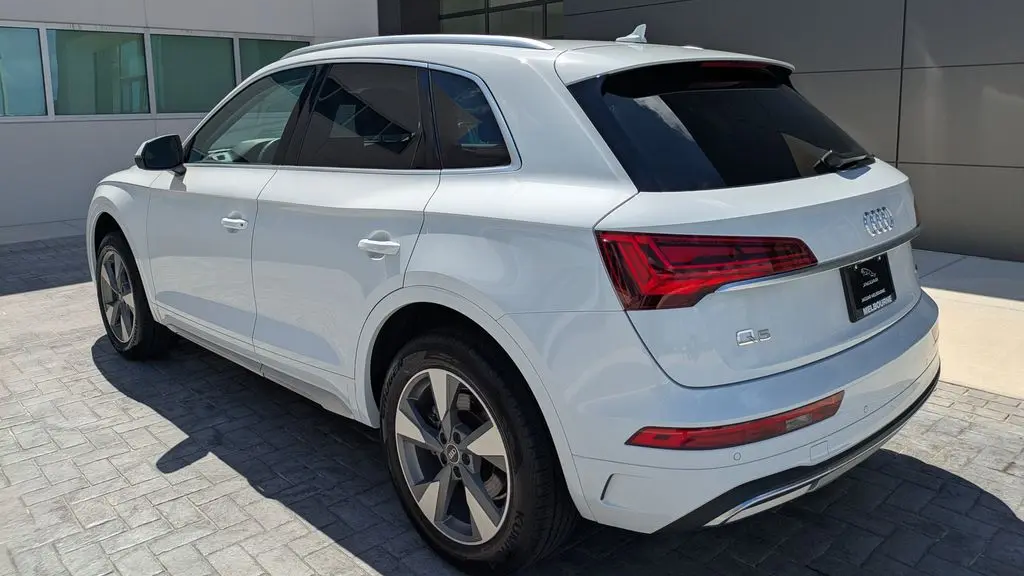 2023 Audi Q5 quattro Premium Plus 40 TFSI