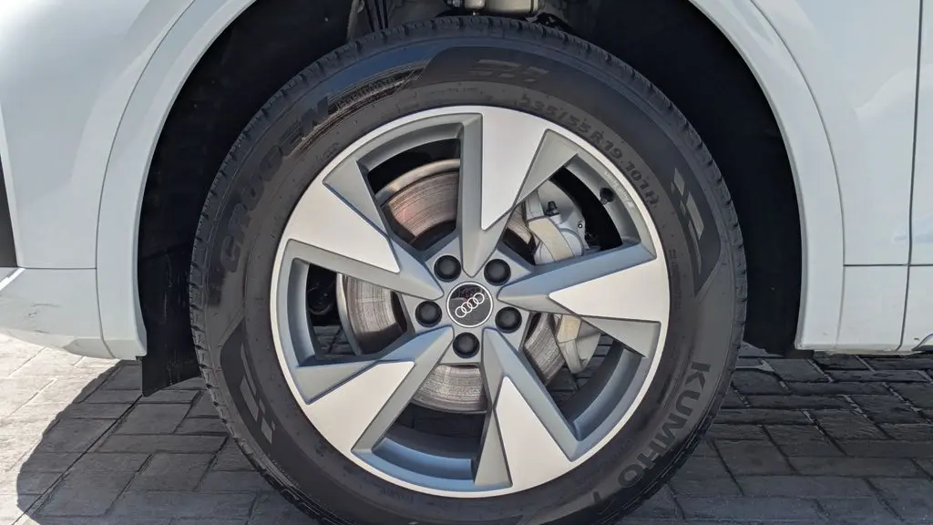 2023 Audi Q5 quattro Premium Plus 40 TFSI