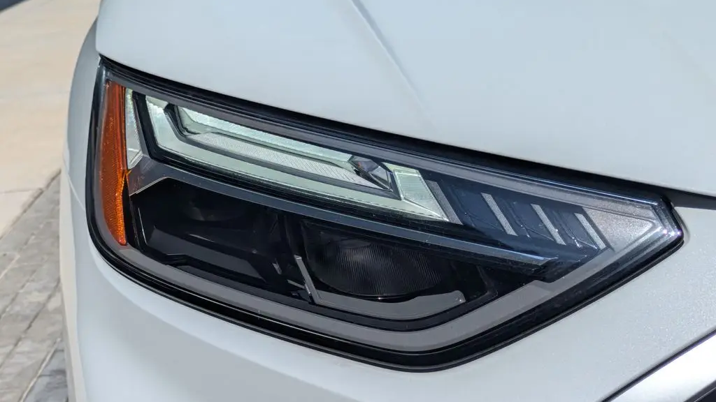 2023 Audi Q5 quattro Premium Plus 40 TFSI