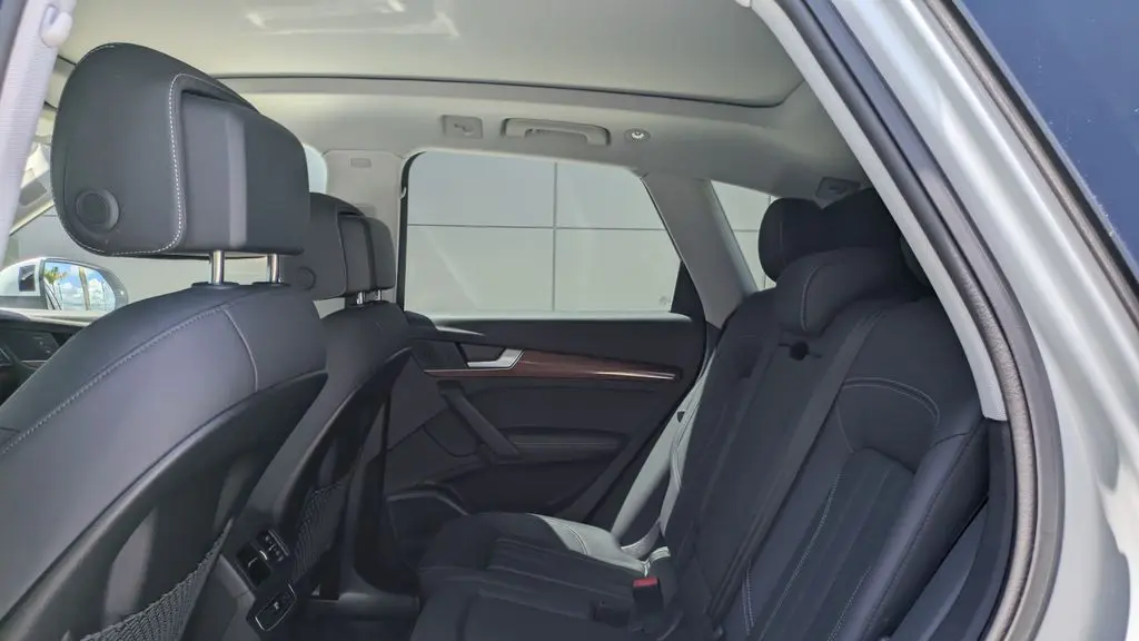 2023 Audi Q5 quattro Premium Plus 40 TFSI