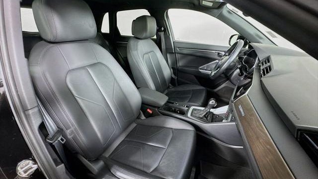 2020 Audi Q3 quattro Premium Plus 45 TFSI