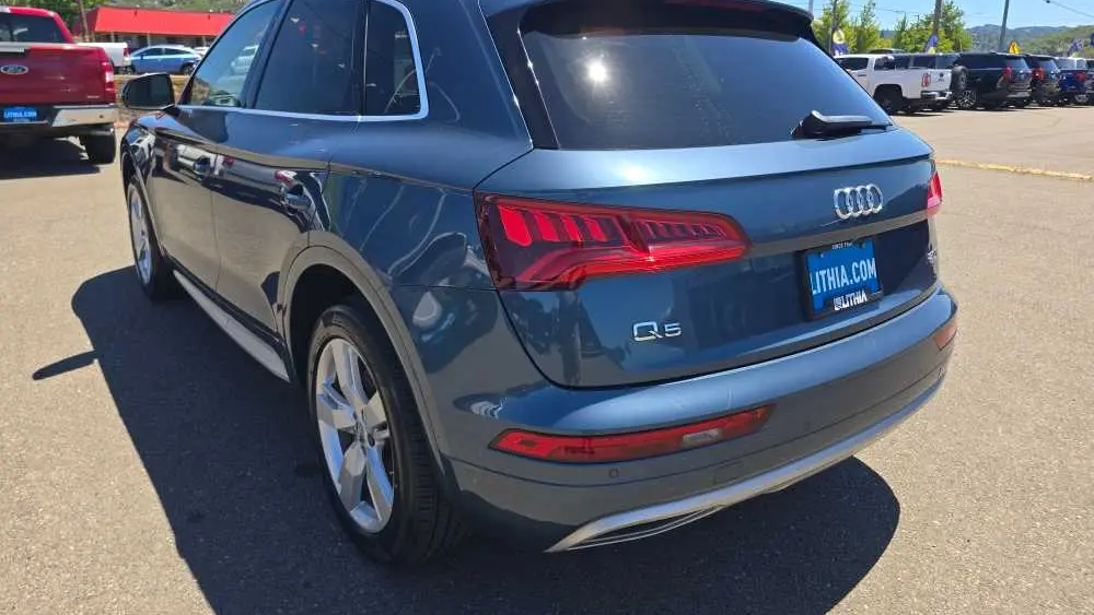 2018 Audi Q5 2.0T quattro Premium Plus