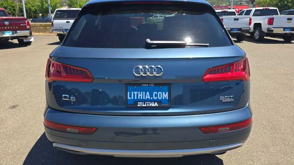 2018 Audi Q5 2.0T quattro Premium Plus
