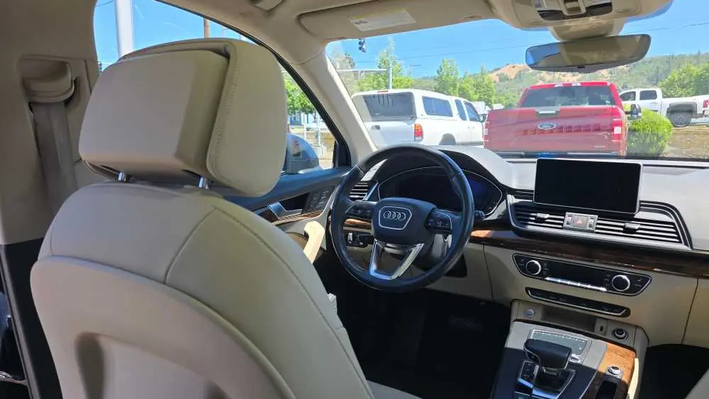 2018 Audi Q5 2.0T quattro Premium Plus