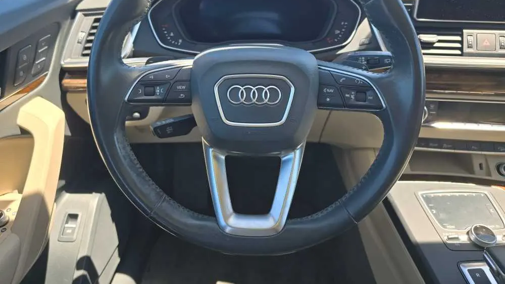 2018 Audi Q5 2.0T quattro Premium Plus