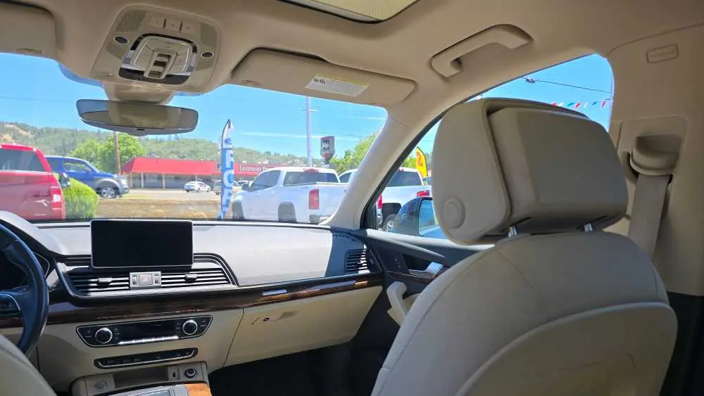 2018 Audi Q5 2.0T quattro Premium Plus