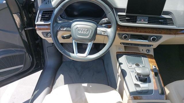 2018 Audi Q5 2.0T quattro Premium Plus