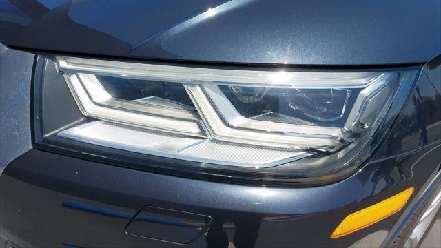2018 Audi Q5 2.0T quattro Premium Plus
