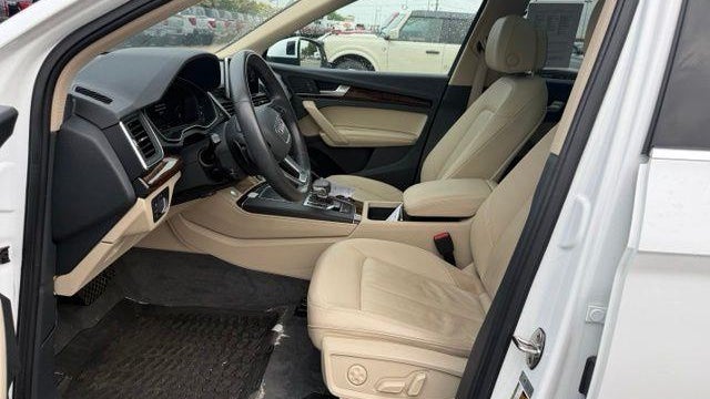 2020 Audi Q5 quattro Premium Plus 45 TFSI