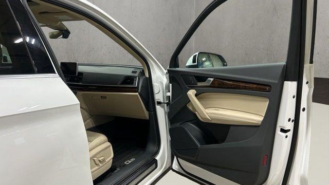 2020 Audi Q5 quattro Premium Plus 45 TFSI