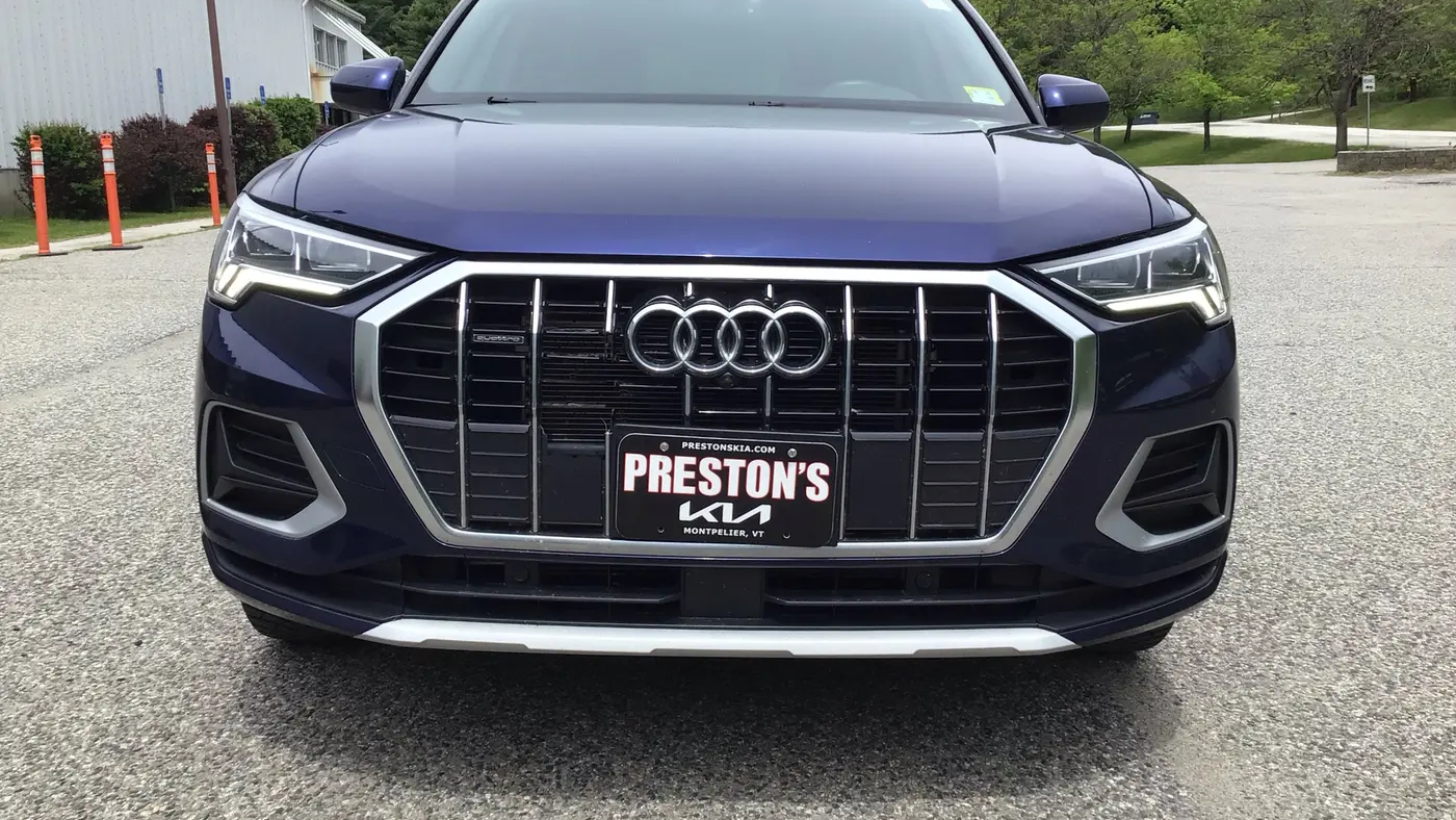 2022 Audi Q3 quattro Premium Plus 40 TFSI