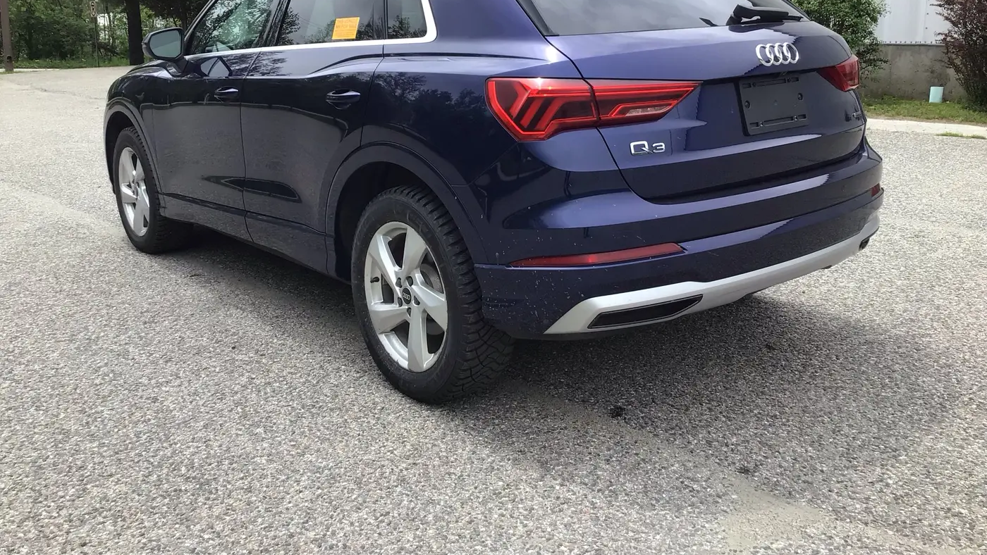 2022 Audi Q3 quattro Premium Plus 40 TFSI