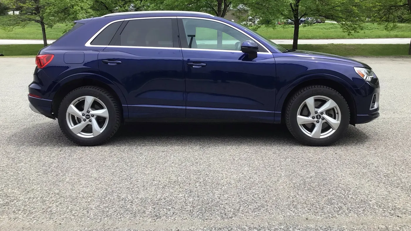 2022 Audi Q3 quattro Premium Plus 40 TFSI
