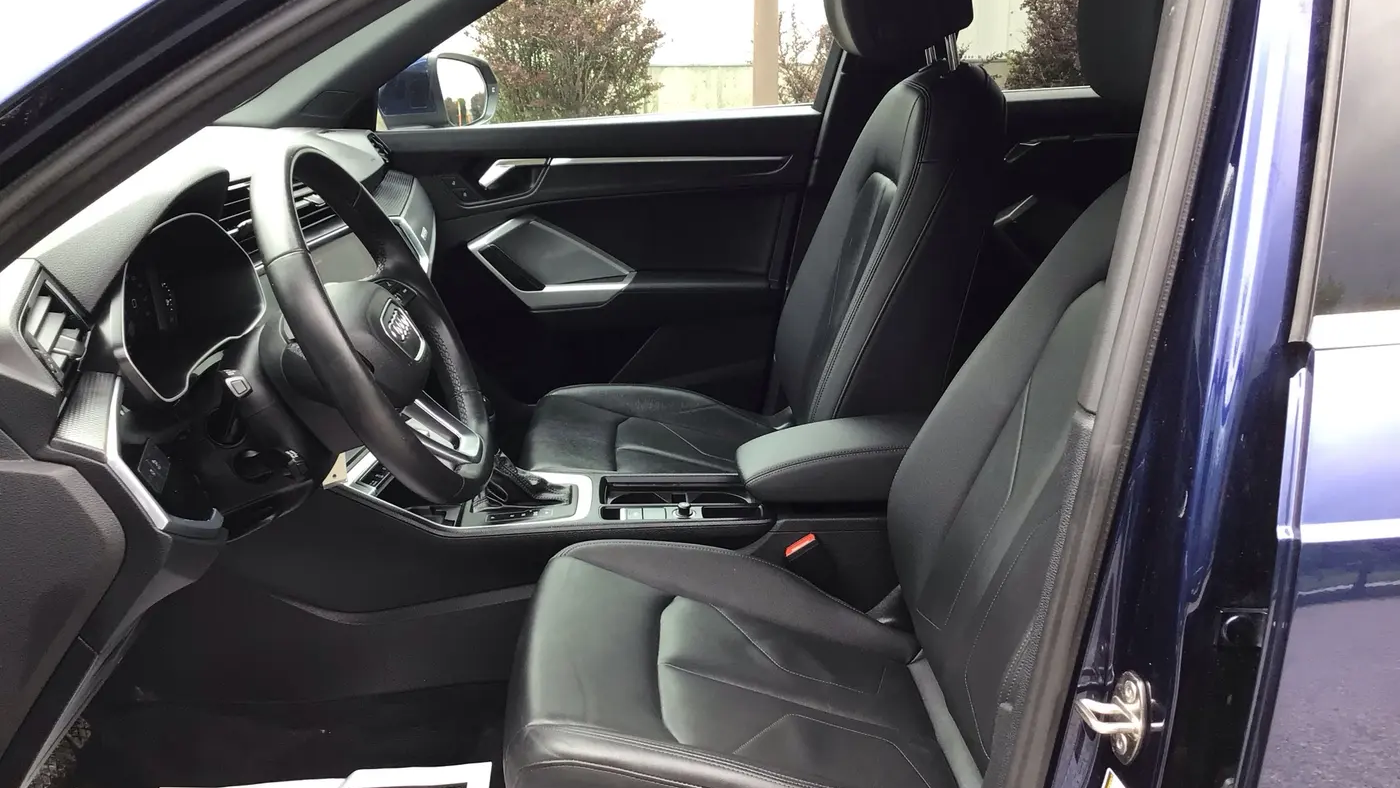 2022 Audi Q3 quattro Premium Plus 40 TFSI