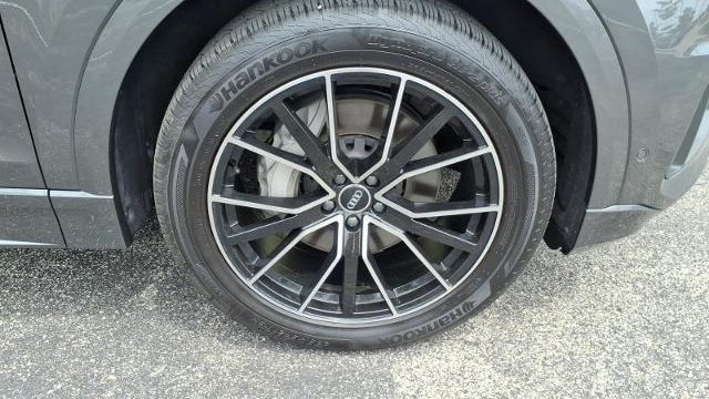 2021 Audi Q8 quattro Premium Plus 55 TFSI