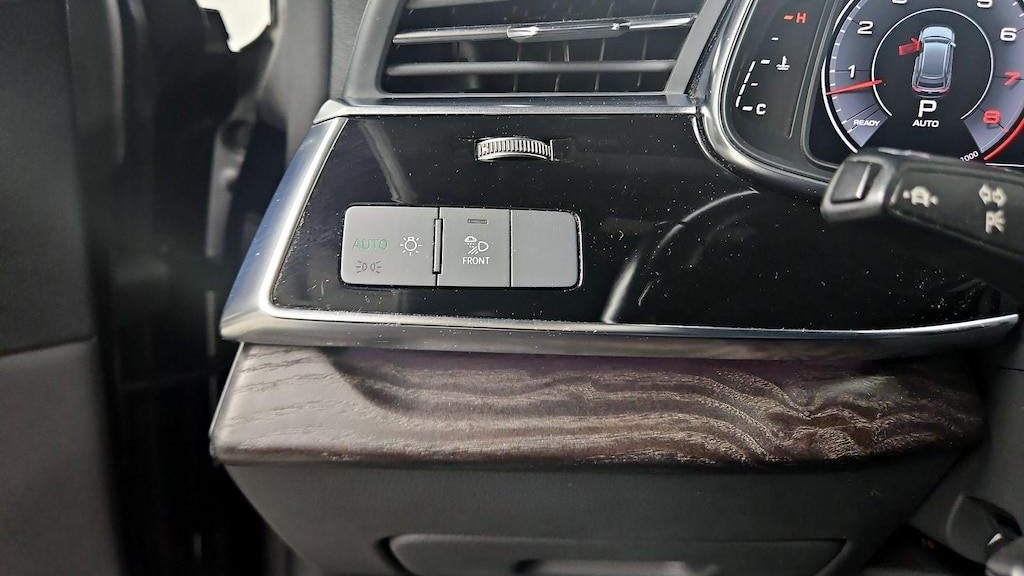 2019 Audi Q8 quattro Premium Plus 55 TFSI