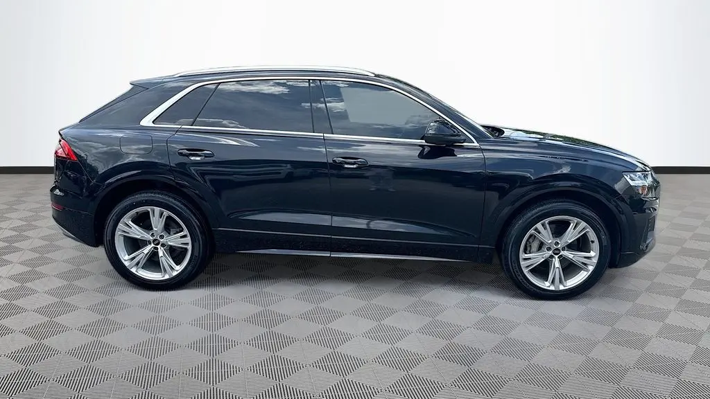 2020 Audi Q8 quattro Premium Plus 55 TFSI