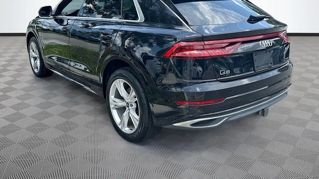 2020 Audi Q8 quattro Premium Plus 55 TFSI
