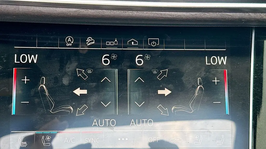 2020 Audi Q8 quattro Premium Plus 55 TFSI