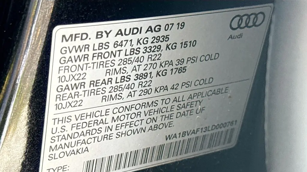 2020 Audi Q8 quattro Premium Plus 55 TFSI