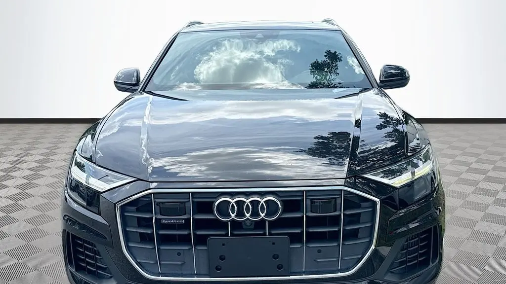 2020 Audi Q8 quattro Premium Plus 55 TFSI