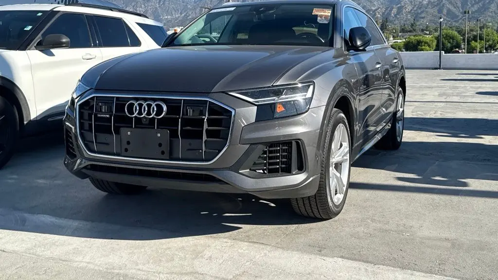 2019 Audi Q8 quattro Premium Plus 55 TFSI