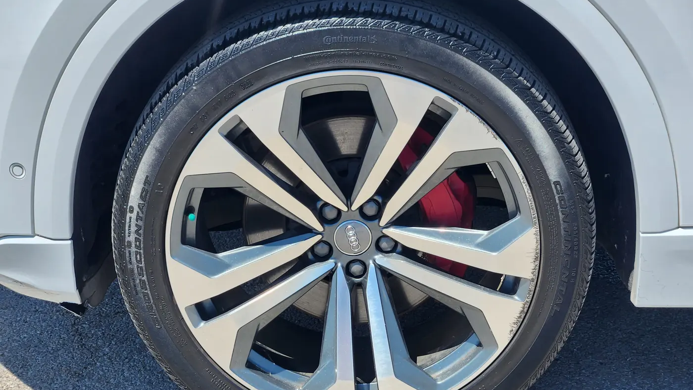 2019 Audi Q8 quattro Premium Plus 55 TFSI