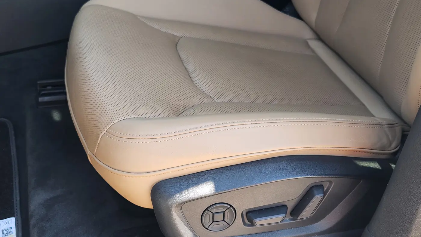 2019 Audi Q8 quattro Premium Plus 55 TFSI