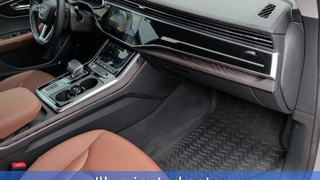 2022 Audi Q8 quattro Premium Plus 55 TFSI
