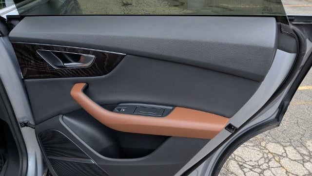 2022 Audi Q8 quattro Premium Plus 55 TFSI