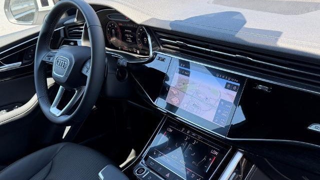 2025 Audi Q8 quattro Premium Plus 55 TFSI