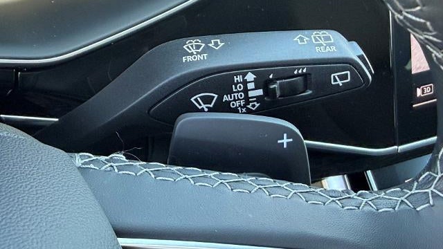 2025 Audi Q8 quattro Premium Plus 55 TFSI