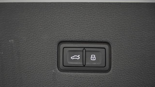 2025 Audi Q8 quattro Premium Plus 55 TFSI