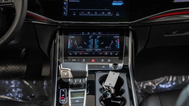 2025 Audi Q8 quattro Premium Plus 55 TFSI