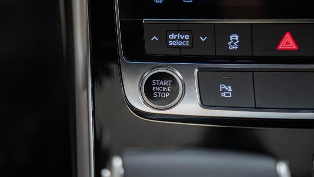 2025 Audi Q8 quattro Premium Plus 55 TFSI