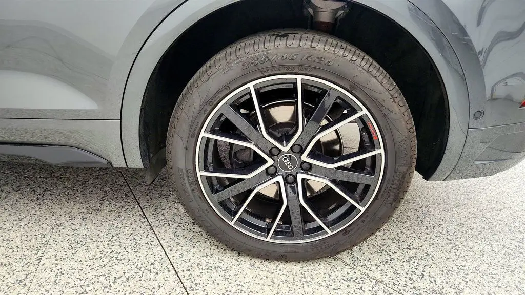 2022 Audi SQ5 3.0T quattro Prestige