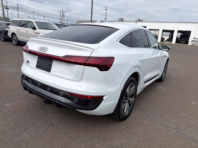 2024 Audi Q8 - $39,290