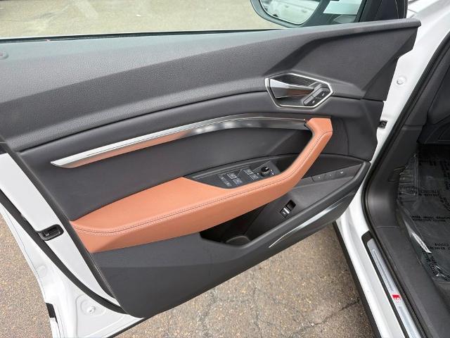 2024 Audi Q8 - $39,290