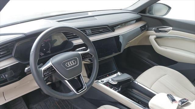 2024 Audi Q8 Sportback e-tron quattro Premium Plus S line