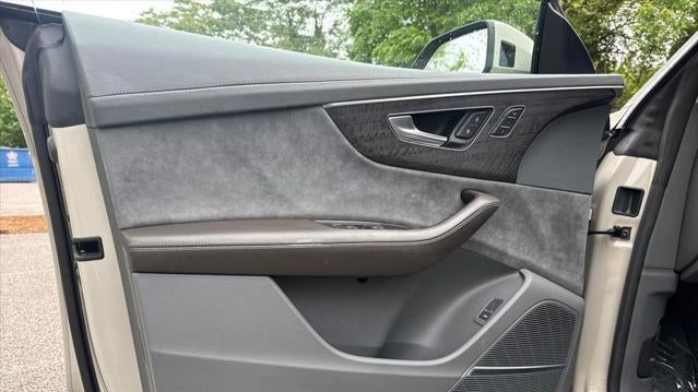 2021 Audi Q8 quattro Prestige 55 TFSI